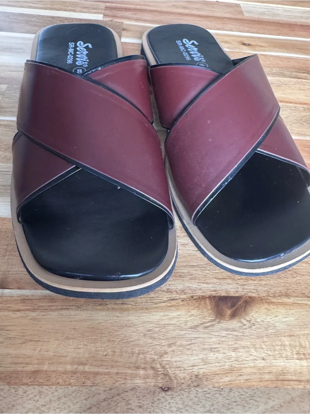 Servis Men’s Sandals Size 8 Brown Leather Cross Strap Slides SR-MC-0296